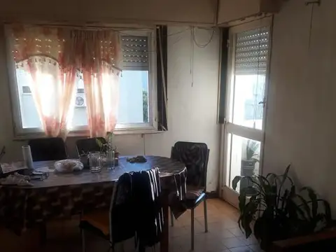 Departamento 4 ambientes con 1 baño