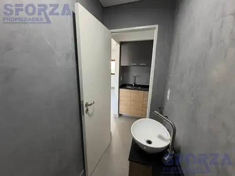 Oficina en Alquiler al Norte
