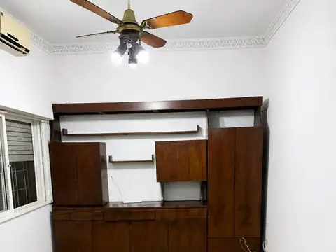 chaco 1300, Piso 0