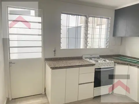 Depto Tipo Casa en Alquiler de 3 ambientes