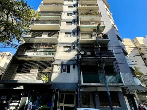 Sarmiento 4200, Piso 5