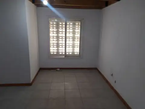 Departamento en Alquiler en Capitan Bermudez, $ 550.000