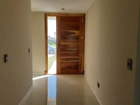 Casa venta Terralagos Canning