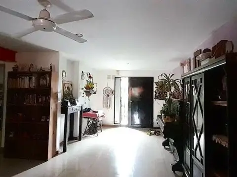 Venta casa Los Naranjos recibe menor a convenir
