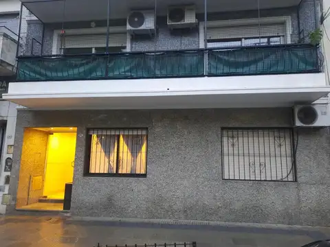 DEP. 3 AMB. C/ DEP. SERV. 2 BÑOS. FRENTE