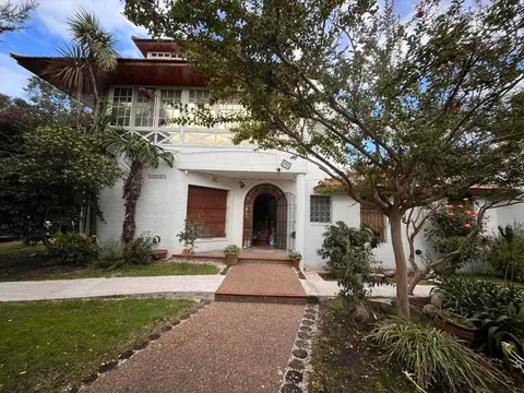 VENTA CASA 5 AMB ALFAR QUINCHO PISCINA CLIMATIZADA