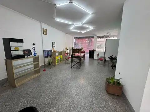 Local en Venta en Barrio Norte, USD 350.000