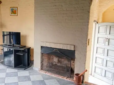 Casa 5 ambientes con 4 baños