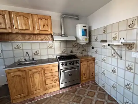 Alquiler Departamento de  3 ambientes en Lomas del Mirador