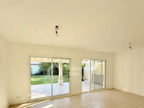 Casa en Alquiler de 4 dormitorios