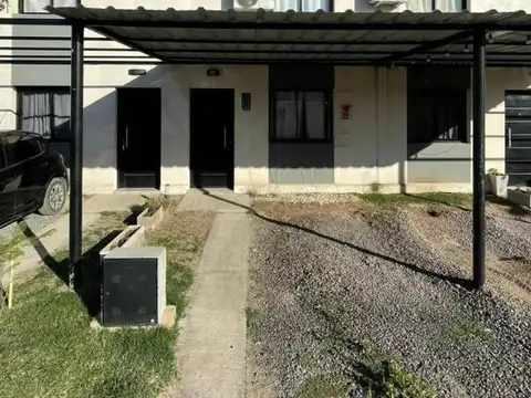 Casa 3 ambientes con 2 baños