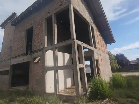VENTA DE CASA EN OBRA EN JUNÍN