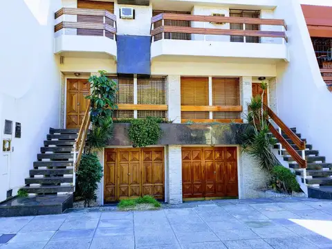 Venta Casa 4 amb con dependencia Villa del Parque