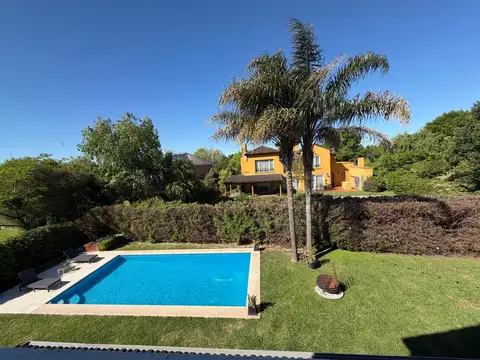 Venta casa apto crédito Barrio Los Jazmines-Pilar al 5500