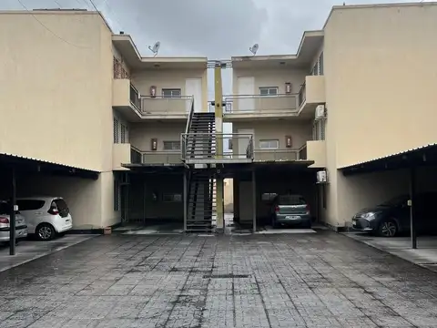 Departamento en Alquiler en Godoy Cruz, $ 450.000