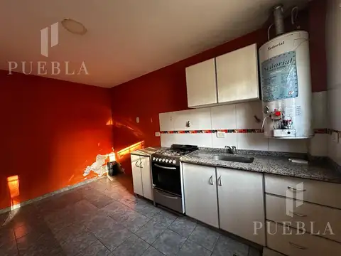 Depto Tipo Casa en Alquiler con 1 cocheras