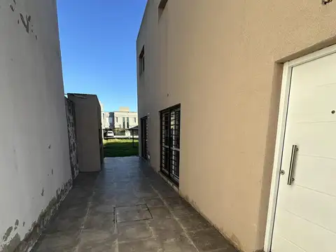 Depto Tipo Casa en Venta en Fisherton, USD 100.000