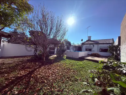 Casa en venta , 140 entre 487 y 488 Gorina, La Plata.