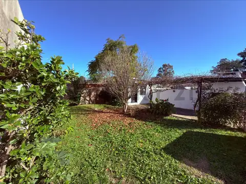 Casa en Venta en Joaquín Gorina, USD 100.000