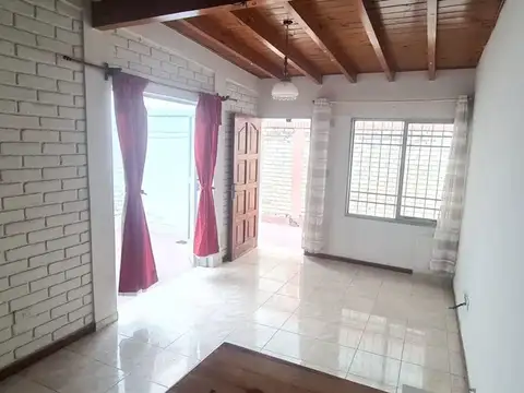 Depto Tipo Casa en Venta de 2 ambientes