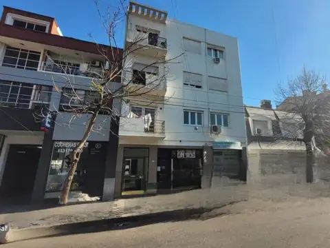 DEPARTAMENTO BANFIELD OESTE 3 AMB/ CONTAFRENTE