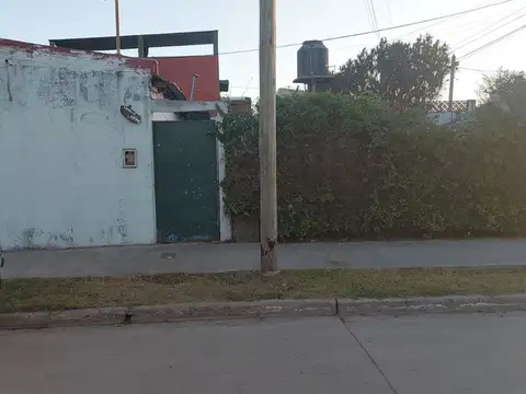 Casa - Venta - Argentina, Ezeiza - LAVALLE 1090