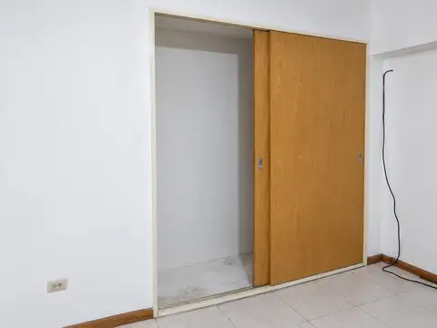Departamento en Alquiler en Echesortu, $ 320.000
