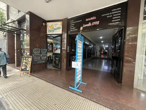 Local en Venta 76 años