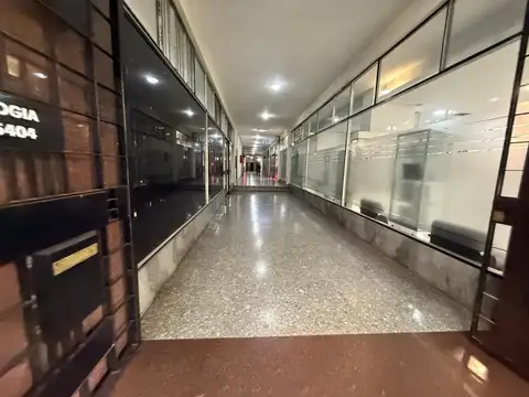 Local en Venta 76 años