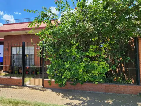 Casa - Venta - Argentina, General San Martín - RIO CUARTO  1138