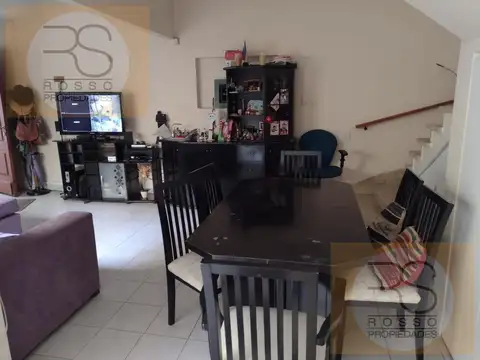 Depto Tipo Casa en Venta en Ramos Mejía Sur, USD 150.000