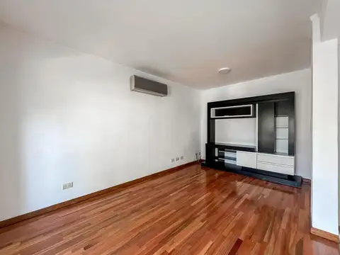 Departamento en Venta en Plaza Irigoyen, USD 65.000