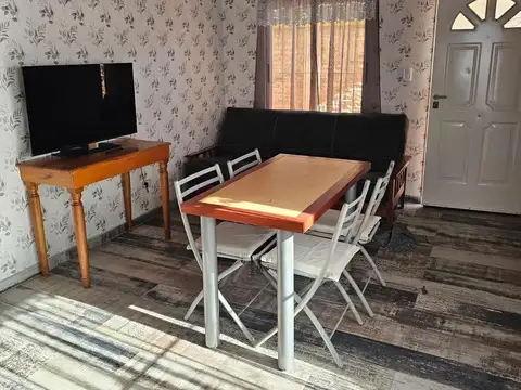 Depto Tipo Casa en Alquiler de 3 ambientes