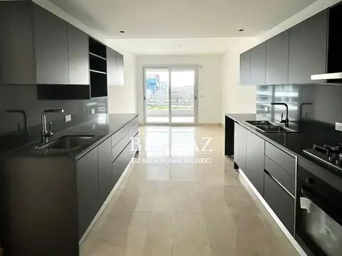 Departamento 4 ambientes con 3 baños