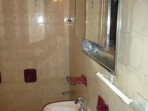 Casa en Venta en Burzaco, USD 87.000