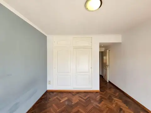 Depto Tipo Casa 5 ambientes con 2 baños