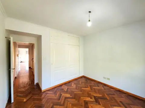 Depto Tipo Casa en Venta de 5 ambientes