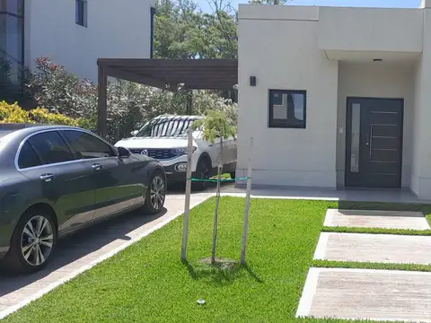 AVENIDA DOCTOR HONORIO PUEYRREDON 5500