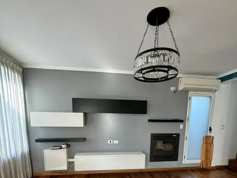 Casa en Venta con 4 cocheras