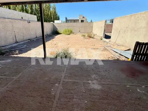 VENTA CASA 3 DORMITORIOS, LA CONSUELO, CENTENARIO