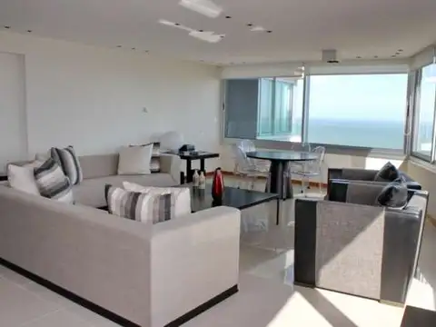 Departamento 4 ambientes con 3 baños