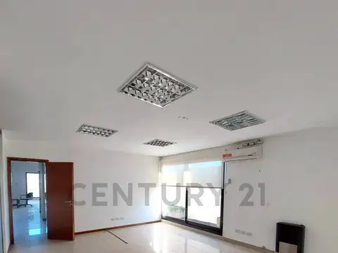 Oficina en Venta 63 años