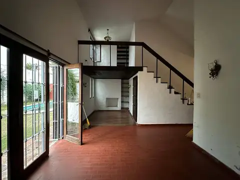 Casa en Venta con 1 cochera