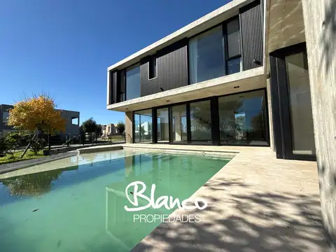 Lagoon Pilar 1100