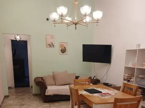 Depto Tipo Casa en Venta en Flores, USD 99.900