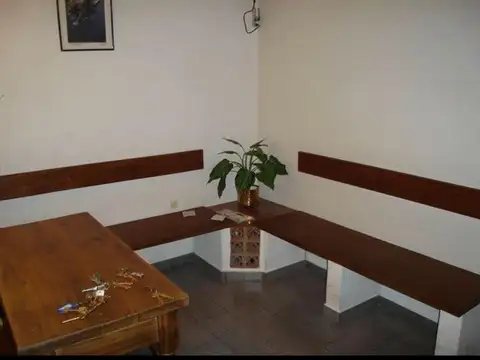 Ofcina excelente ubicación 1º piso por escalera