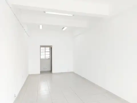 Locales Comerciales en Alquiler ? Gral Gutiérrez ? Maipú