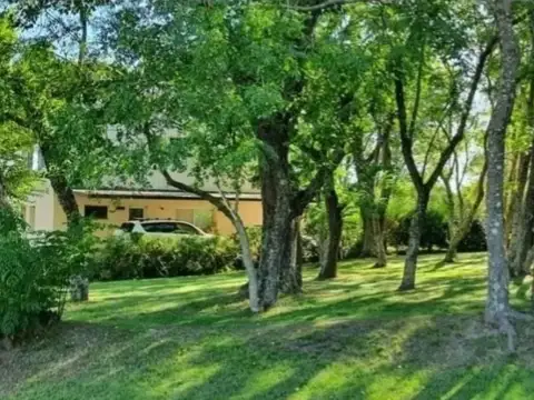 Lote Interno en Esquina 427,  Barrio Cerrado Septiembre. APTO CREDITO .