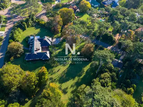 Casa 7 ambientes con 6 baños