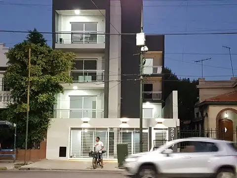 Excelente Depto. a estrenarcon cochera * Brown 2610 *